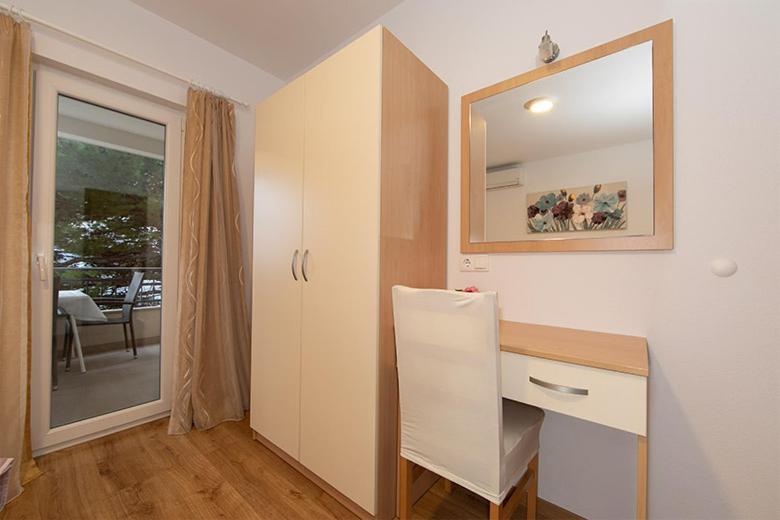 Apartmani Vice Brela Zewnętrze zdjęcie