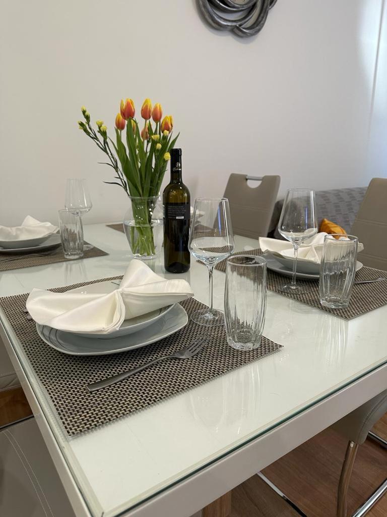 Apartmani Vice Brela Zewnętrze zdjęcie